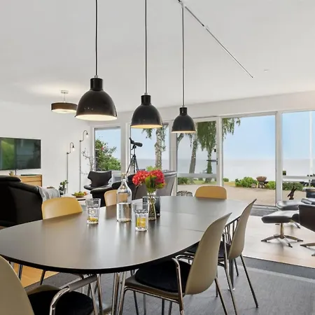 Erok - 100m From The Sea By Interhome
