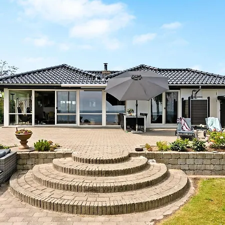 Erok - 100m From The Sea By Interhome Hébergement de vacances *