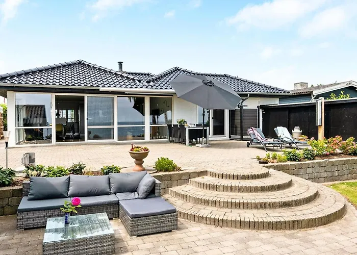 Erok - 100m From The Sea By Interhome Nyaraló