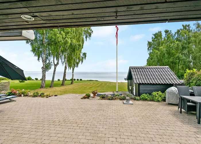 Erok - 100m From The Sea By Interhome Nyaraló *